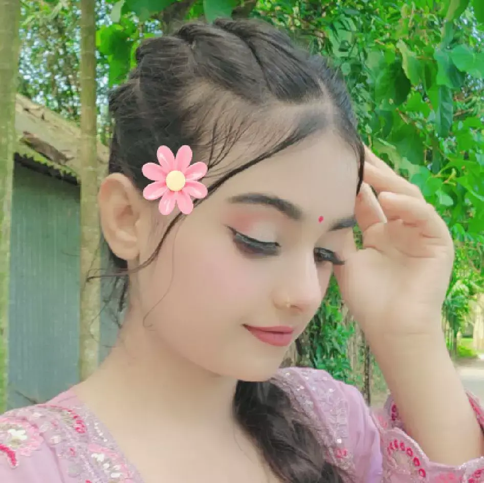 Meera Khan